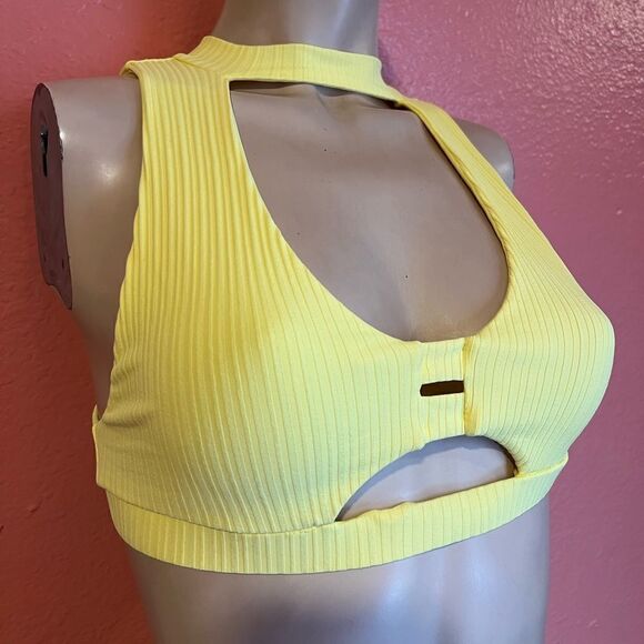 BEACH BUNNY HIGH NECK HALTER